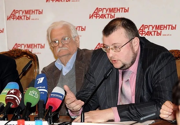 Andrey Stolbunov, center, was a public figure in Russia. Photo from personal archives.